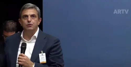 Luís Neto Galvão debate Inteligência Artificial no Café Ciência, no Salão Nobre do Parlamento